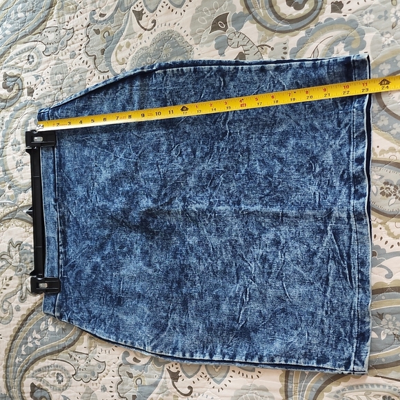 Women jeans skirt - Picture 4 of 5